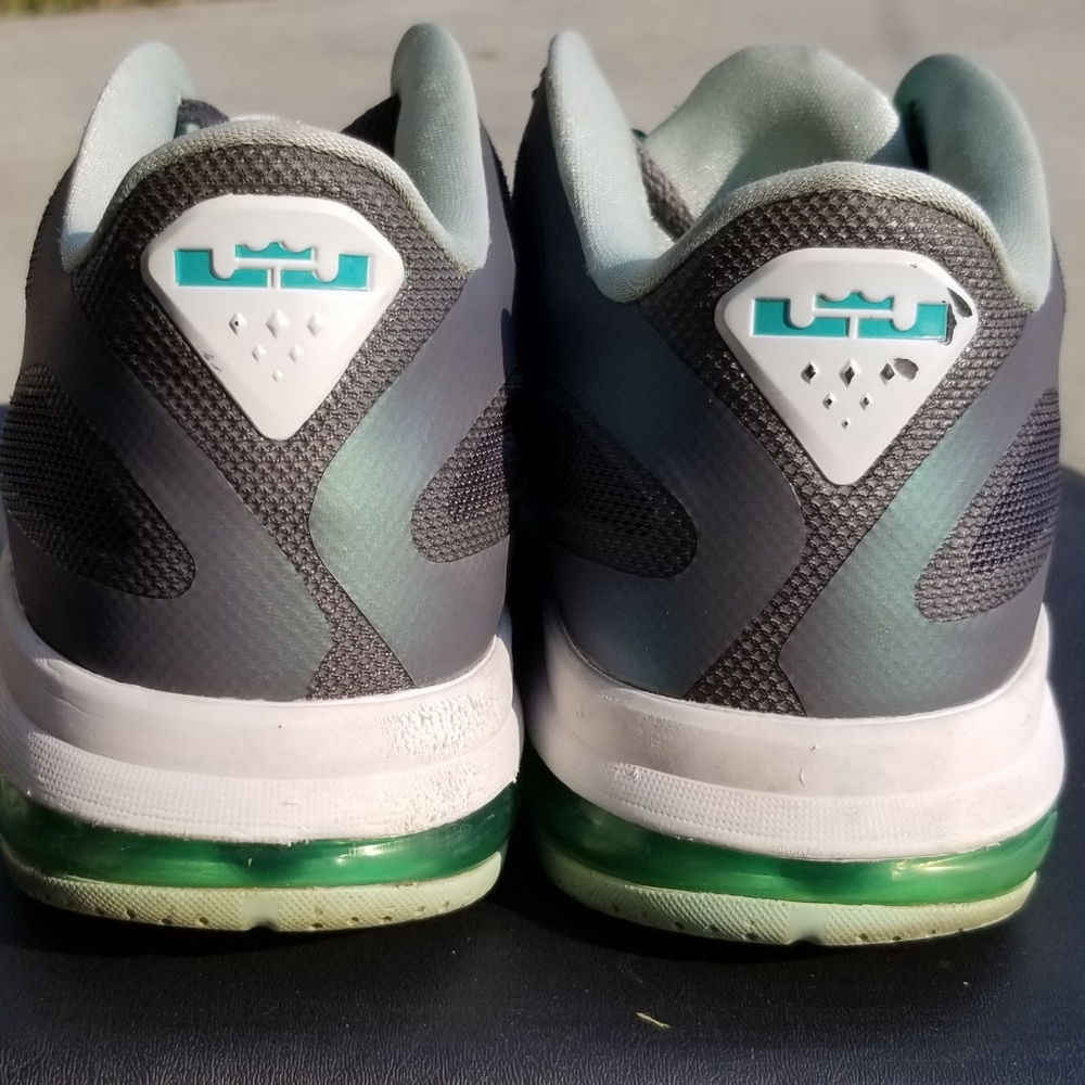 2012 Nike Lebron Low 9 Easter - image 2